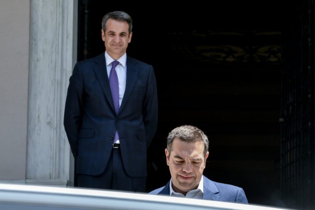 Νέα Δημοκρατία: Στριμώχνει στα σχοινιά τον Τσίπρα – 4 ερωτήσεις «φωτιά» για την υπόθεση Καλογρ