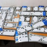 Σάρωση πινακίδων ΙΧ από εφοριακούς σε δρόμους και πάρκινγκ κι από εταιρίες αυτοκινητοδρόμων στα διόδια