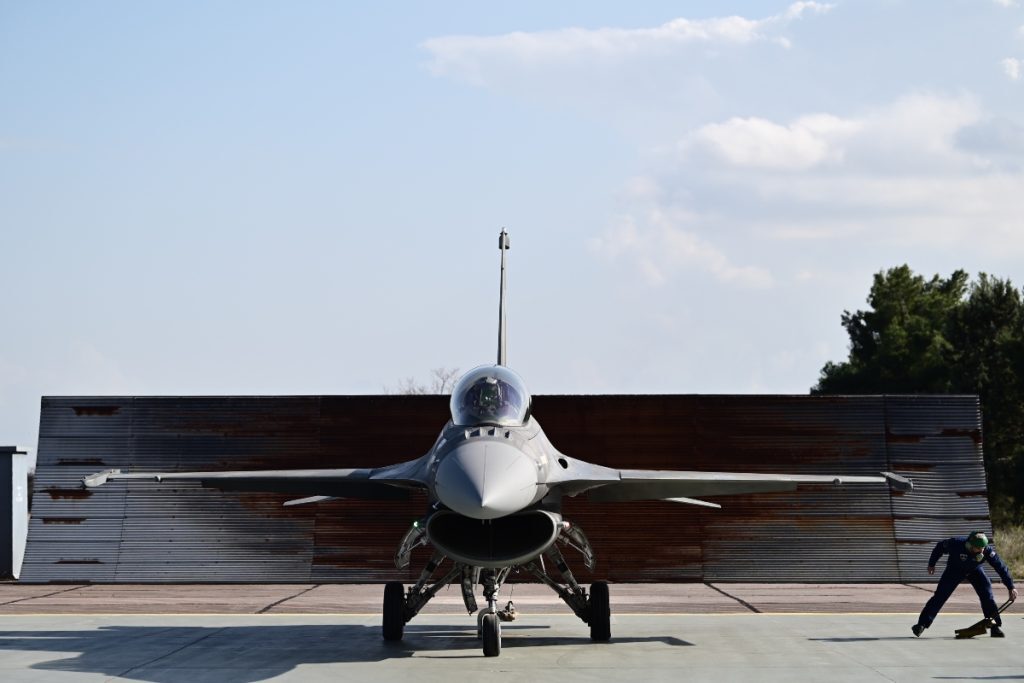 Πολεμική Αεροπορία – F16 Viper: Στη βάση της και η πέμπτη «οχιά» – Τρόμος στους αιθέρες από τα