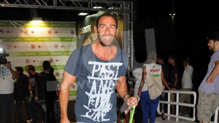 Εντυπωσιακή μελαχρινή – Γιατί ο Αντώνης Κανάκης κρύβει την σύζυγό του
