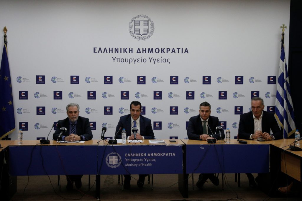 Πλεύρης για ελλείψεις φαρμάκων: Η αγορά είναι πλήρως διασφαλισμένη – Μόνο ηλεκτρονικά τα συντα