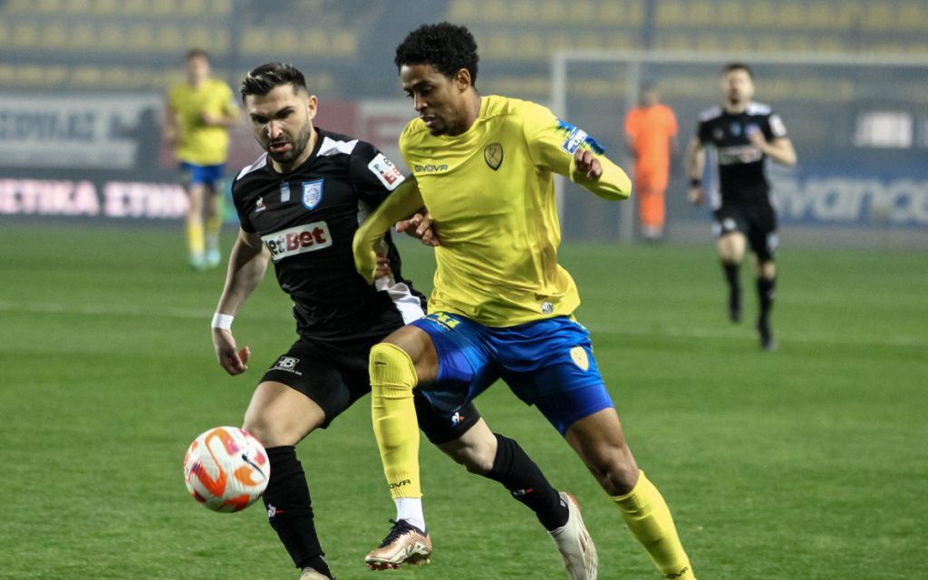 Super League: «Χρυσοκέφαλος» Εραμούσπε και πολύτιμος βαθμός για τον ΠΑΣ Γιάννινα στο Αγρίνιο (1-1)