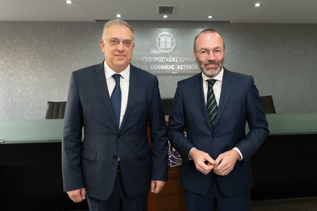 Θεοδωρικάκος σε Βέμπερ: «Φυλάμε αποτελεσματικά τα σύνορα της Ελλάδας και της Ευρώπης με την Τουρκία»