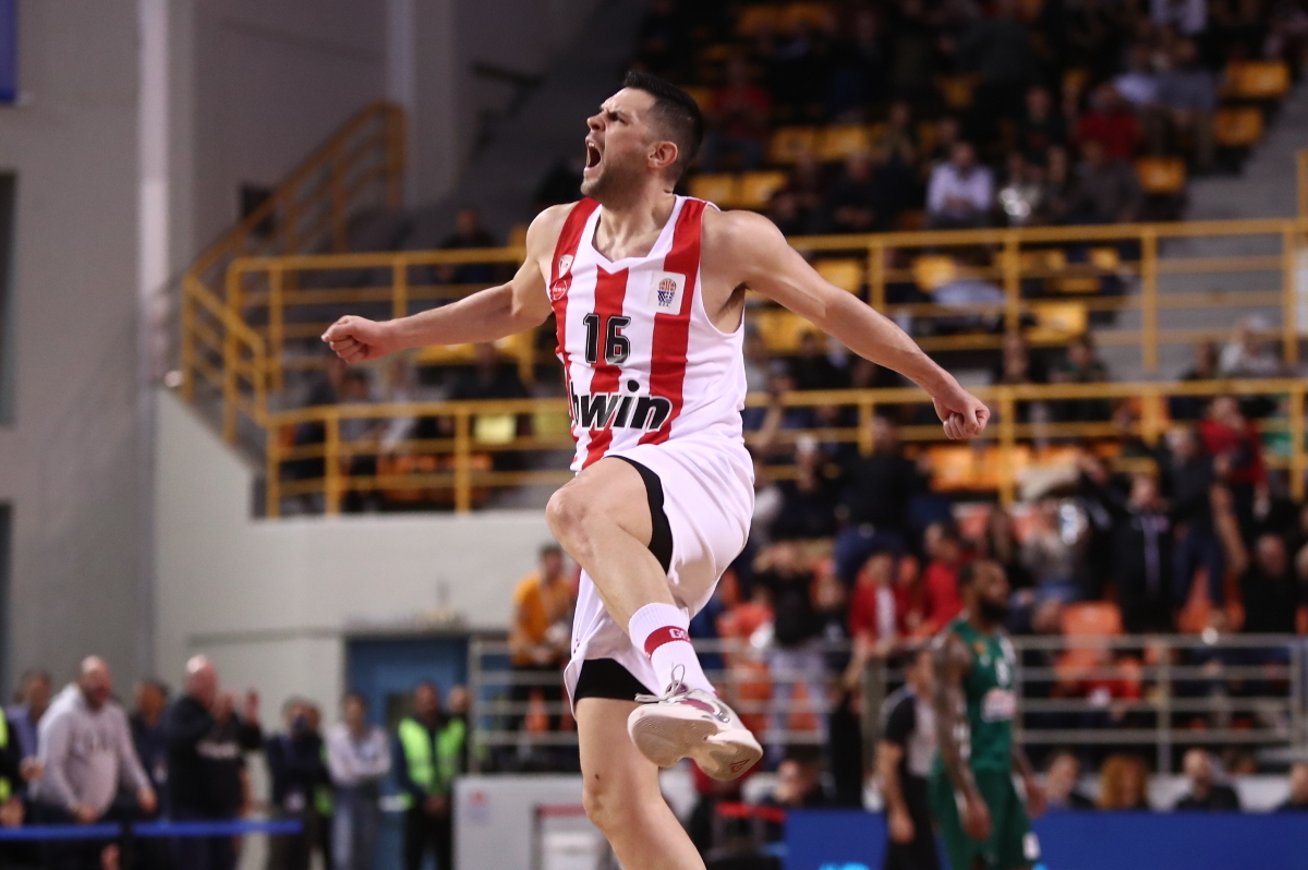 Μπάσκετ-Final-8: Πήρε το ντέρμπι και πάει για το back to back ο Ολυμπιακός (81-65 τον Παναθηναϊκό)