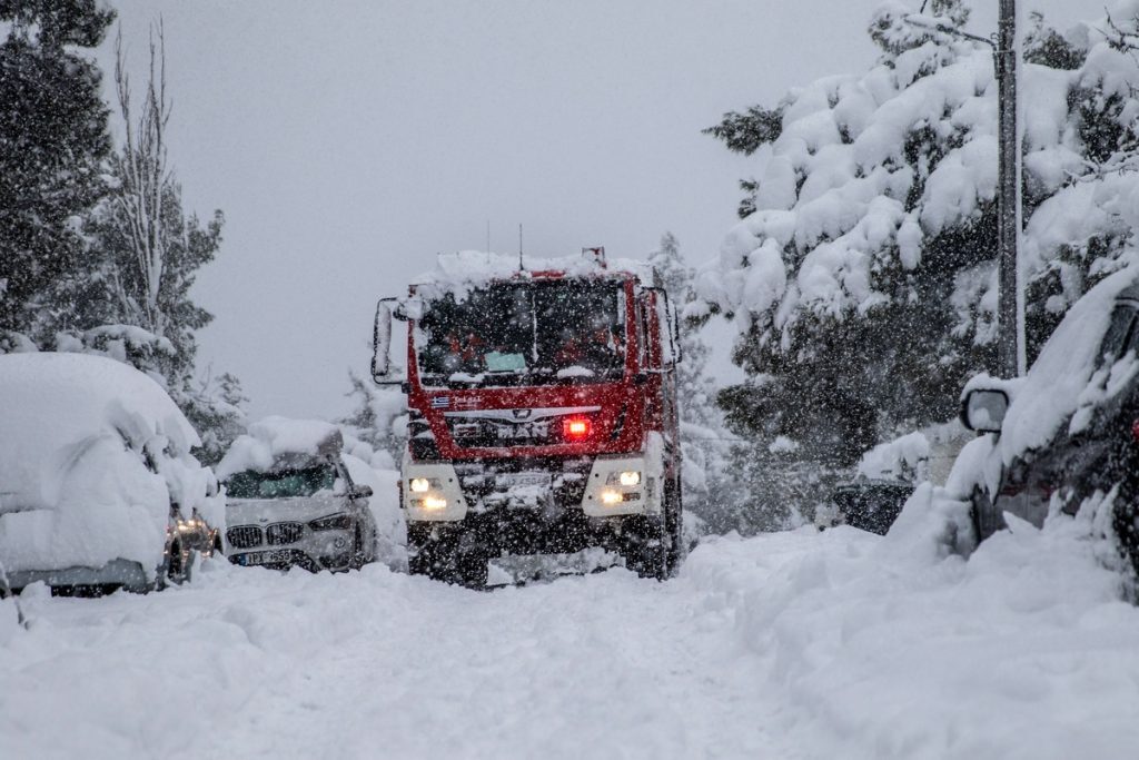 Κακοκαιρία «Μπάρμπαρα»: Ήχησε το 112 σε Αττική, Βοιωτία και Εύβοια – Οι έξι περιοχές της χώρας