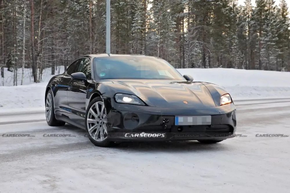 Η Porsche ανανεώνει την Taycan με νέους LED Matrix προβολείς