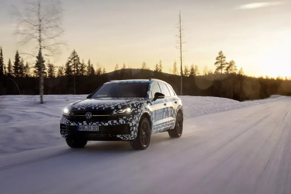 H Volkswagen προετοιμάζει το ανανεωμένο Touareg