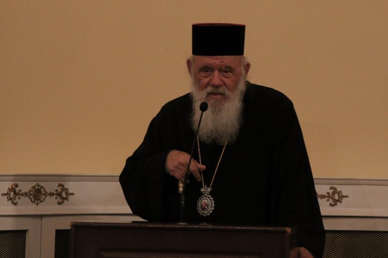 O Ιερώνυμος επιβεβαιώνει το Eleftherostypos.gr για τα παιδιά ομόφυλων ζευγαριών: Η Εκκλησία θα περιμένει να μεγαλώσουν και εάν επιθυμούν, θα βαπτιστούν