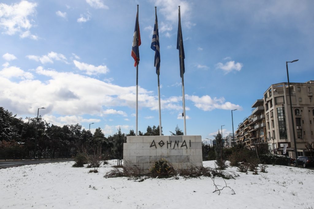 Κακοκαιρία «Μπάρμπαρα»: Πυκνές χιονοπτώσεις μέχρι και το απόγευμα στην Αττική – Νέο έκτακτο δελτίο από την ΕΜΥ