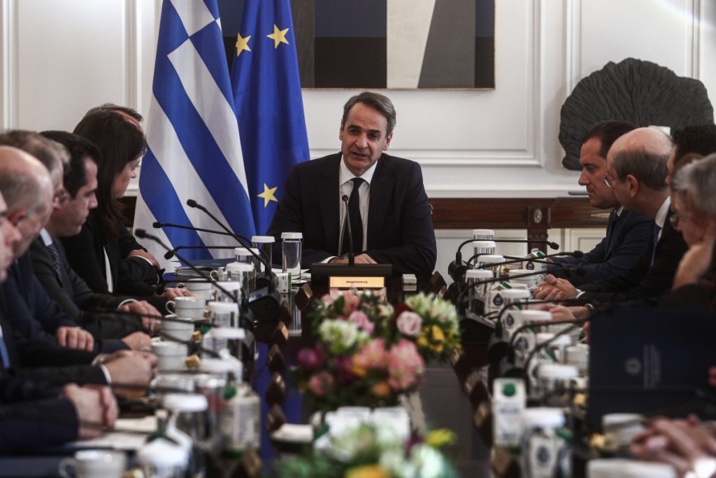 Μητσοτάκης: «Οδύνη για τους δύο πιλότους μας» – Ευθείες βολές στον ΣΥΡΙΖΑ για λαϊκισμό [βίντεο