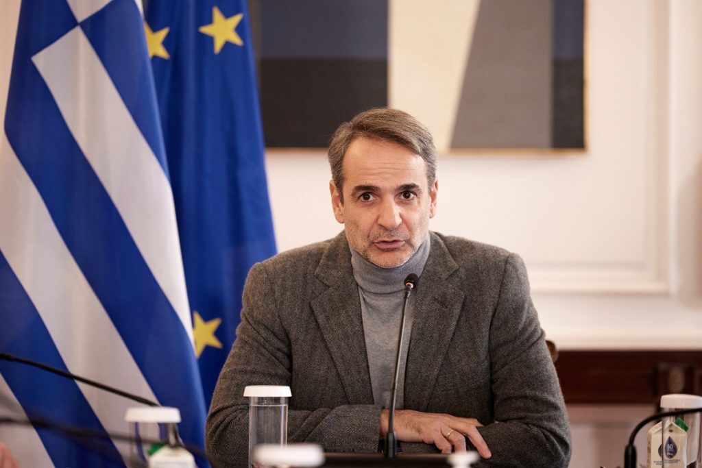 Μητσοτάκης: Εβδομαδιαίος απολογισμός – Τα μέτρα στήριξης, οι επενδύσεις και οι Guns N’ Roses