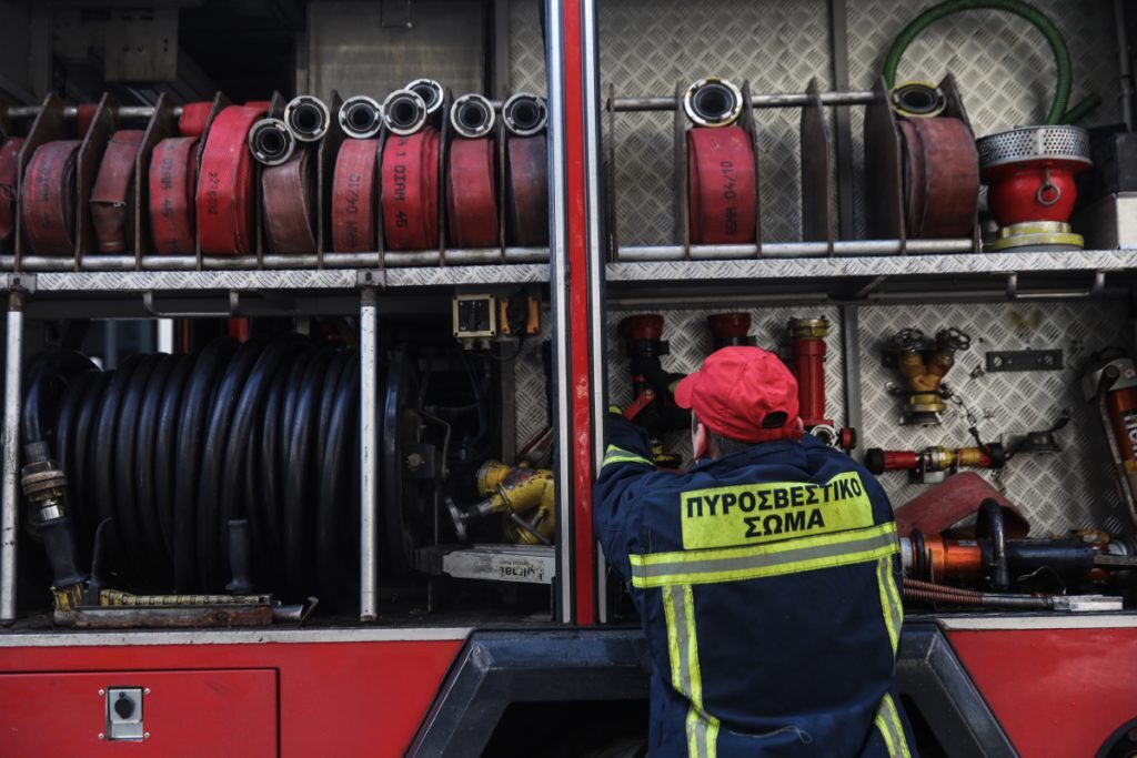 Θεσσαλονίκη: Στο νοσοκομείο 81χρονη από φωτιά που ξέσπασε στο διαμέρισμά της