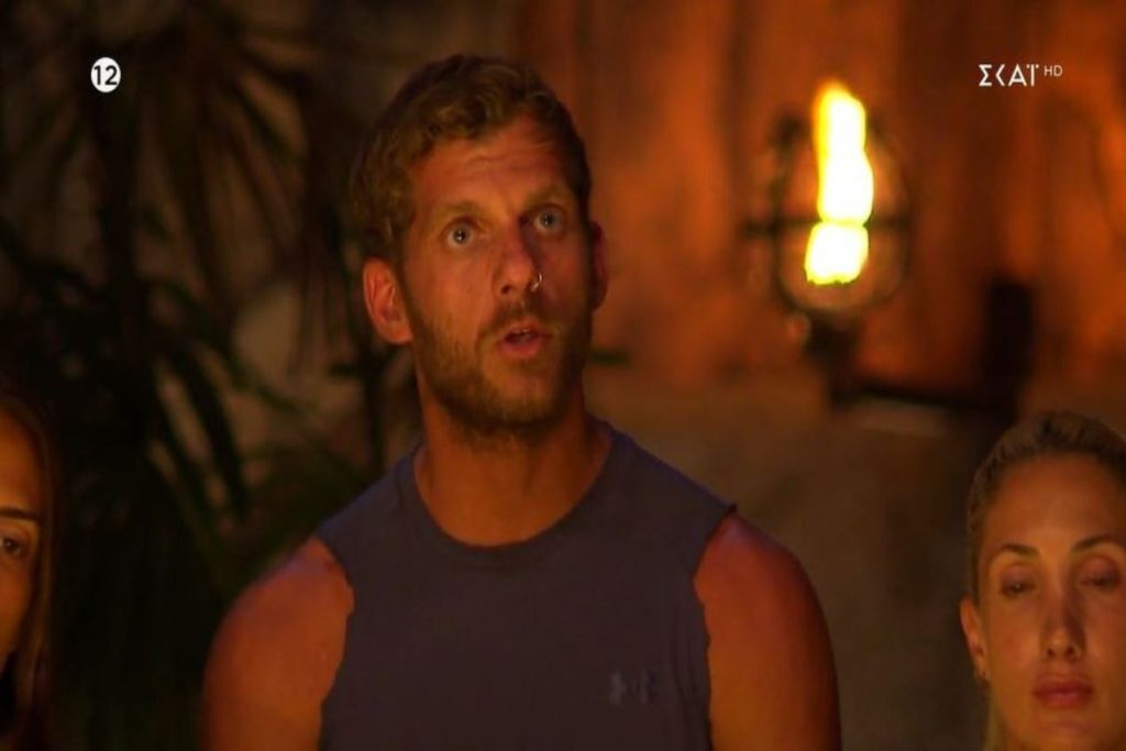 Survivor All Star: Δεν την γλίτωσε ο Κρις – Και πάλι στον τάκο από τους «Μαχητές» [βίντεο]