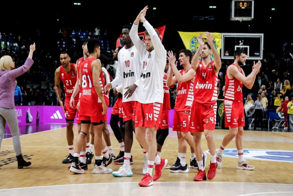 Ευρωλίγκα: MVP για πέμπτη φορά ο Βεζένκοφ