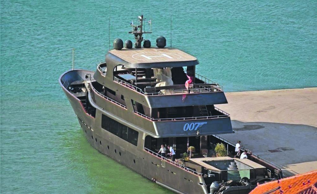 Από την Κύθνο στην Τουρκία το σκάφος του «Τζέιμς Μποντ»