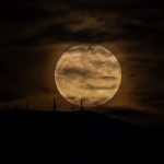 Πανσέληνος Σεπτεμβρίου 2025: Απόψε το «ματωμένο φεγγάρι» – Τι ώρα θα το δούμε στην Ελλάδα