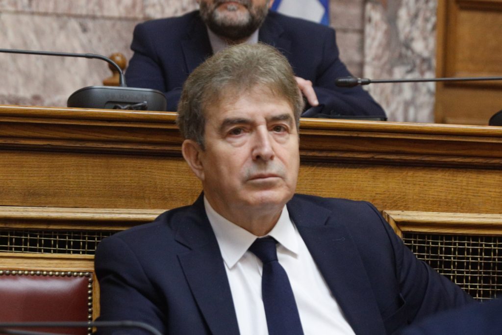 Χρυσοχοΐδης για γυναικοκτονία στους Αγίους Αναργύρους: Είμαι συντετριμμένος – Με μεγάλη ταχύτητα η έ