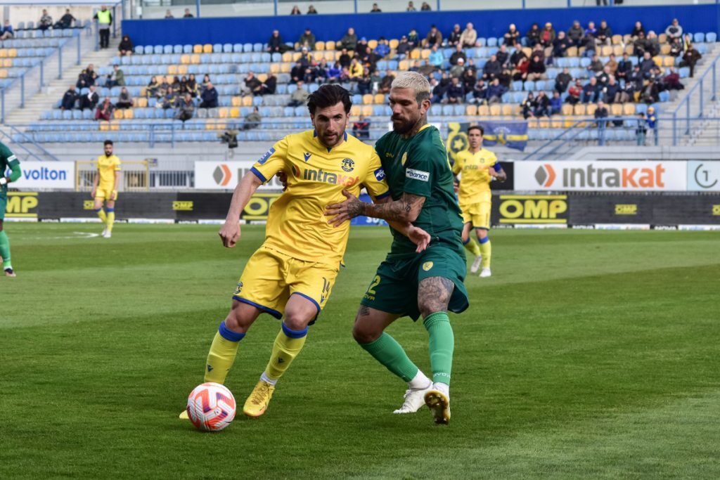 Super League – play out: Ο Αλβάρες χάρισε το «τρίποντο» στον Αστέρα Τρίπολης – 2-1 τον Π