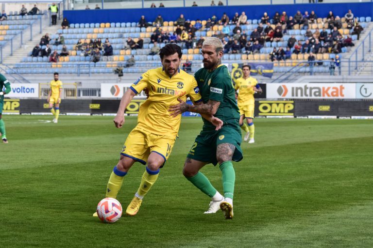 Super League – play out: Ο Αλβάρες χάρισε το «τρίποντο» στον Αστέρα Τρίπολης – 2-1 τον Παναιτωλικό
