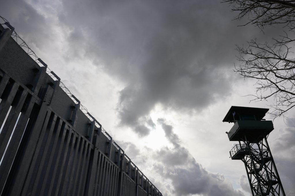 Έβρος: Επεισοδιακές συλλήψεις τριών λαθροδιακινητών