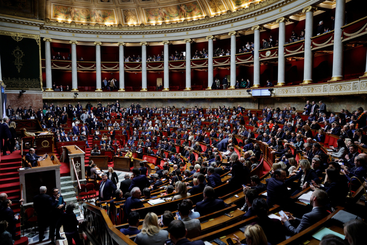 Γαλλία: «Διακομματική» πρόταση μομφής σε βάρος της κυβέρνησης για το συνταξιοδοτικό