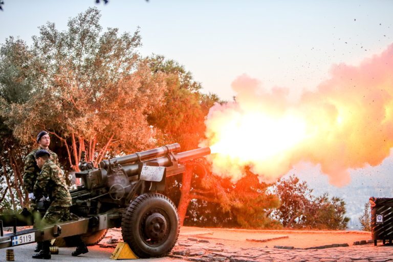 25 Μαρτίου: Εναρξη εορτασμών με 21 βολές από το πυροβολείο Λυκαβηττού