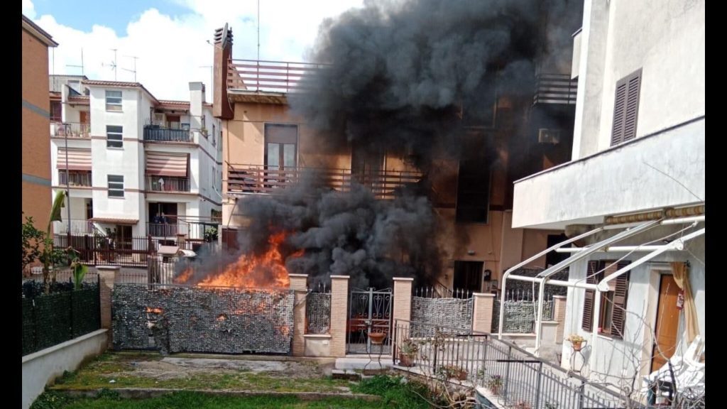 Ιταλία: Αεροσκάφη της Πολεμικής Αεροπορίας συγκρούστηκαν στον αέρα – Νεκροί 2 πιλότοι