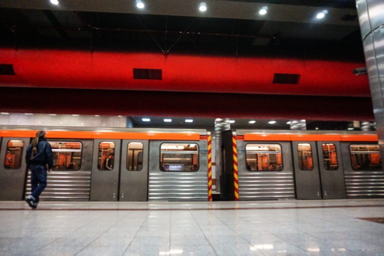 Απεργία «μπάχαλο» με το Μετρό – Κρίθηκε παράνομη και αντισυνταγματική αλλά οι εργαζόμενοι λένε ότι θα συμμετάσχουν κανονικά στην κινητοποίηση