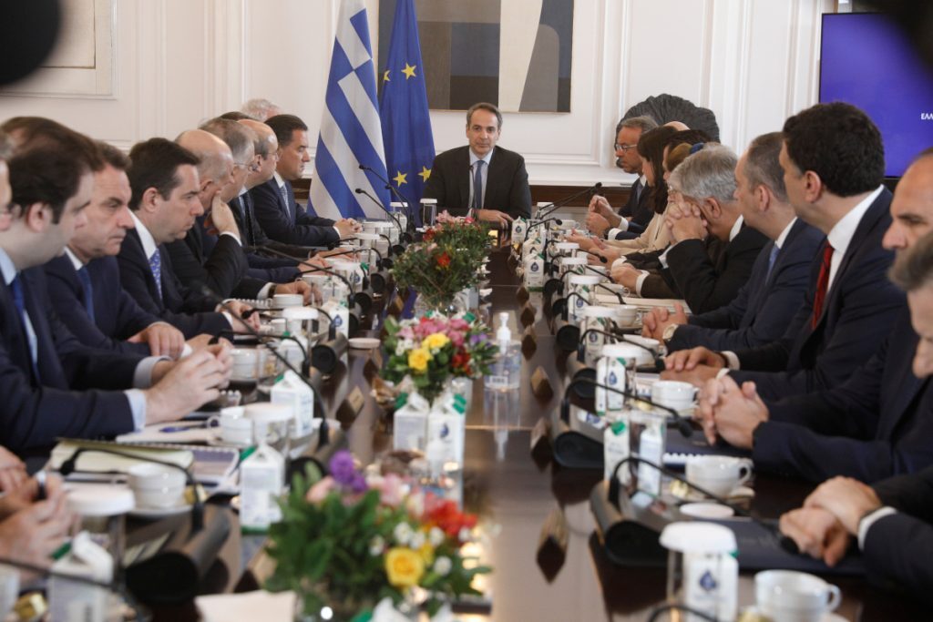 Η προγραμματική υπέροχη της κυβέρνησης Μητσοτάκη