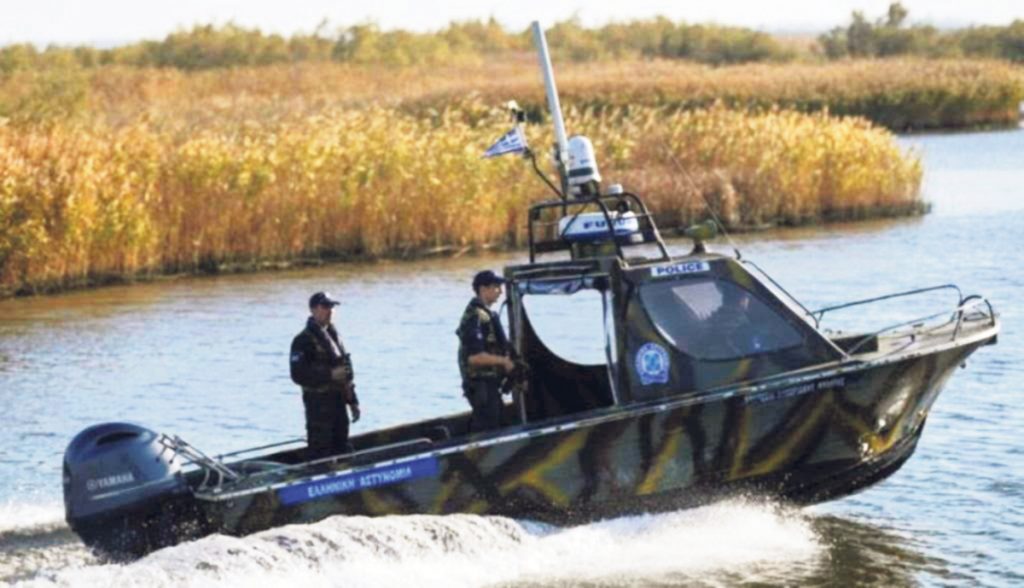 Έβρος: Πλωτές περιπολίες για τις ροές μεταναστών