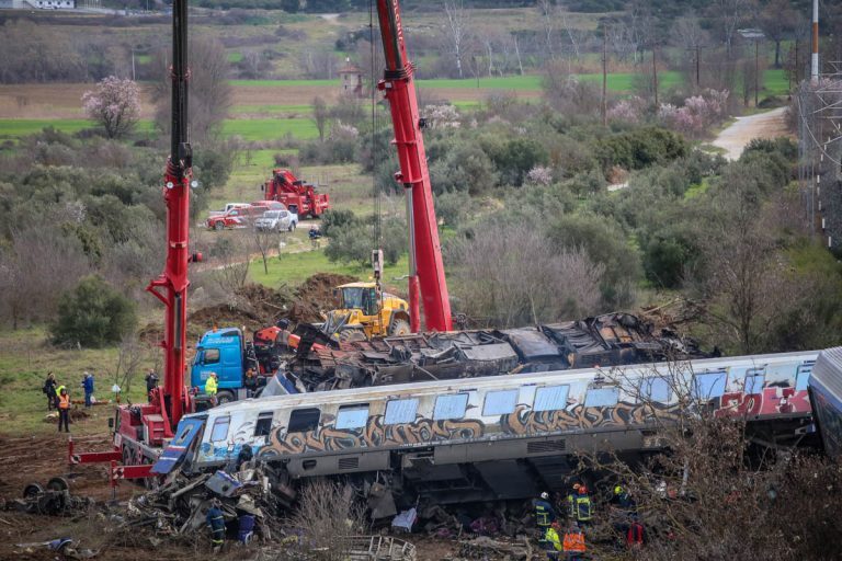 Τραγωδία στα Τέμπη: Εκτός φυλακής ο σταθμάρχης Λάρισας