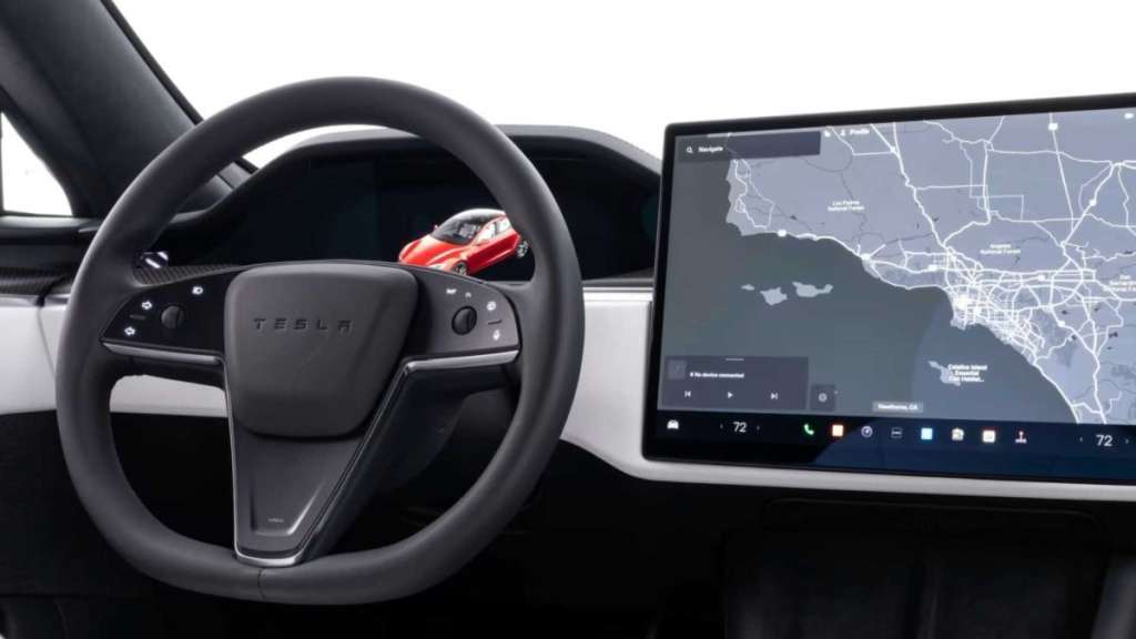 Το στρογγυλό τιμόνι της Tesla… εξαντλήθηκε