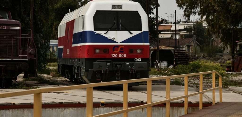 Τρένο στο Σουφλί παρέσυρε αυτοκίνητο σε διάβαση – Αναφορές για 2 τραυματίες