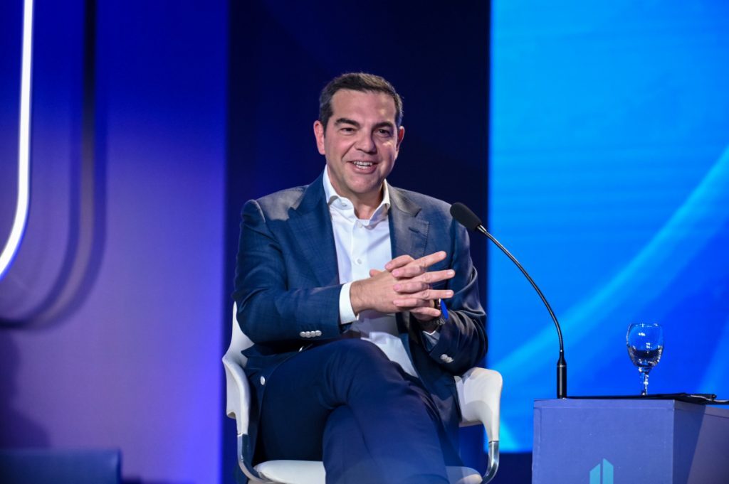 O Τσίπρας ψάχνει απεγνωσμένα ψηφοφόρους – Τώρα θυμήθηκε και την… οικολογία
