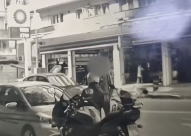 Τακτική δικάσιμος για τον οδηγό ΙΧ που πάτησε με το αυτοκίνητό του δημοτική αστυνομικό στη Θεσσαλονίκη