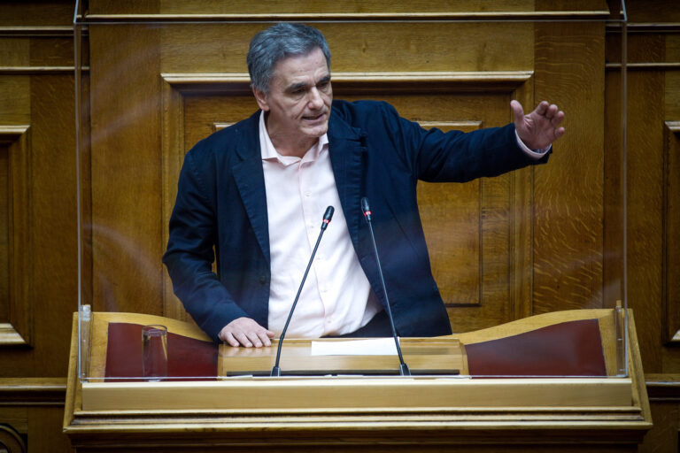 Ενα sms άναψε πάλι φωτιές στον ΣΥΡΙΖΑ