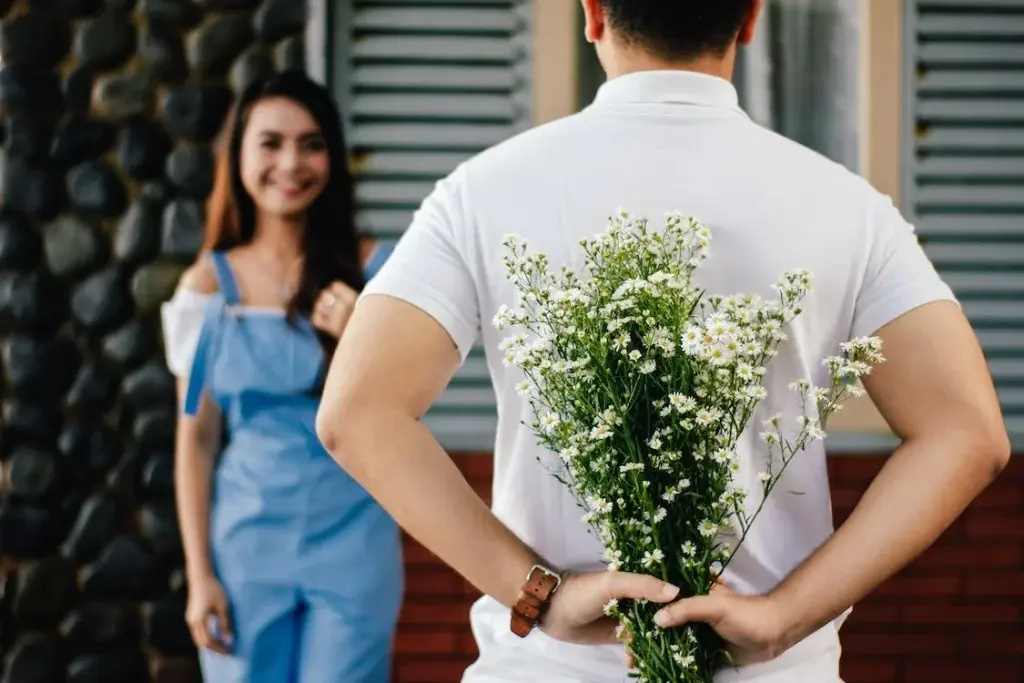 Απιστία: 10 tips που μαρτυρούν ότι ο σύντροφός σας…τα φοράει