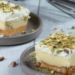 Η συνταγή της ημέρας: Εκμέκ με τσουρέκι από την Αργυρώ Μπαρμπαρίγου