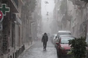 Καιρός: Επικαιροποιήθηκε το δελτίο επιδείνωσης - Νέα προειδοποίηση Κολυδά για κεραυνούς, 4 περιοχές θα «σαρώσει» η κακοκαιρία [χάρτης]