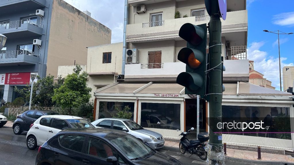 Κρήτη: Φανάρι είναι στραμμένο στο πεζοδρόμιο – Το στερέωσαν με tire up