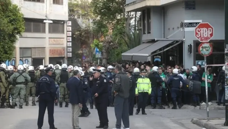 Επεισόδια και δακρυγόνα πριν από τον αγώνα Παναθηναϊκός – ΑΕΚ