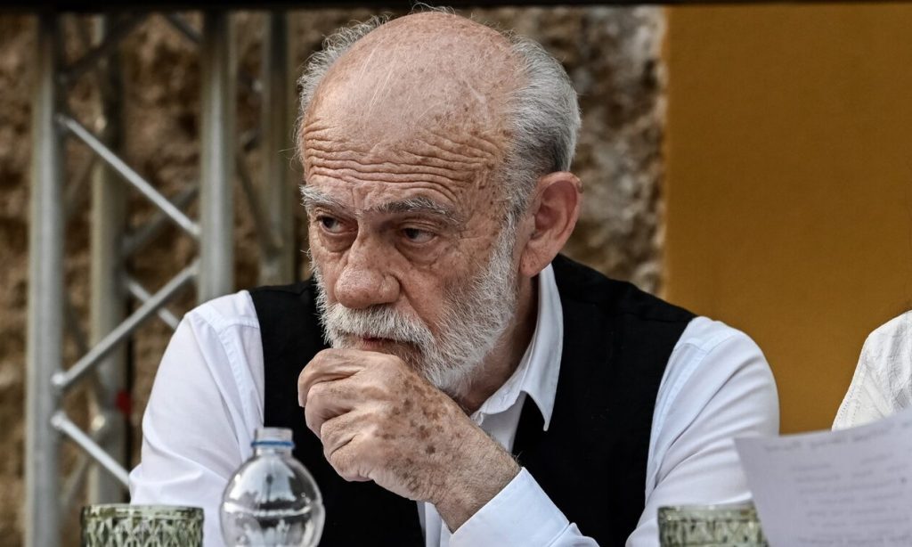 Γιώργος Λιάνης: Πώς θα κινηθεί μετά τον σάλο που προκλήθηκε από τις αποκαλύψεις του για την αείμνηστ