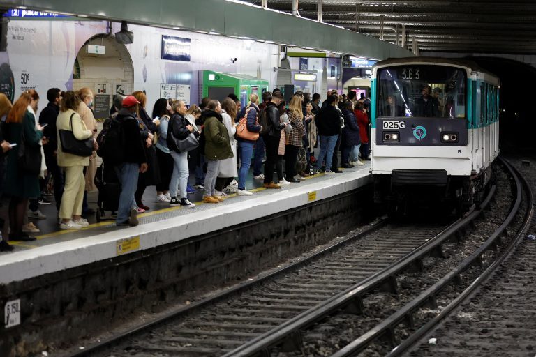 Γαλλία: Άστεγοι σκοτώθηκαν από το μετρό στο Παρίσι