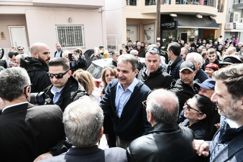 Μητσοτάκης στην Πετρούπολη: Θέλω καλύτερες απολαβές, καλύτερους μισθούς για όλες και για όλους