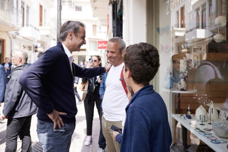 Μητσοτάκης για ΣΥΡΙΖΑ – ΜέΡΑ25: Αντί για το ευρώ θέλουν «Δήμητρα»;