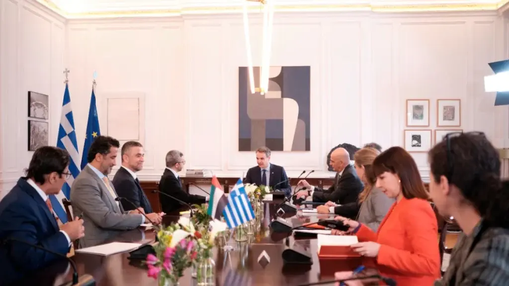 Μητσοτάκης: Συναντήθηκε με τον υπουργό Εξωτερικών των ΗΑΕ