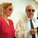 «Βόμβα» από την Δήμητρα Λιάνη: Τα γυαλιά του Ανδρέα Παπανδρέου στη δημοπρασία δεν είναι τα εμβληματικά