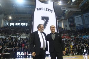 Η φανέλα Πρέλεβιτς με το «7» για πάντα στον ουρανό του ΠΑΟΚ