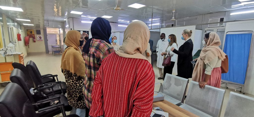 Σουδάν: Στο Χαρτούμ, ασθενείς και γιατροί περιγράφουν την απόλυτη φρίκη στα νοσοκομεία