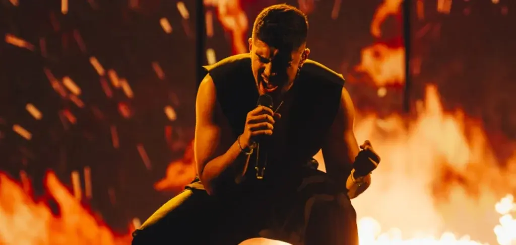 Eurovision Τελικός: Καταχειροκροτήθηκε ο Andrew Lambrou – Βίντεο από την εμφάνιση της Κύπρου